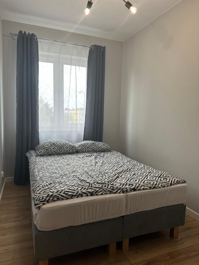 Homely Apartment Ζιελόνα Γκόρα Εξωτερικό φωτογραφία