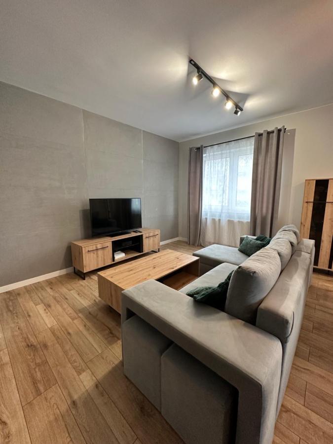 Homely Apartment Ζιελόνα Γκόρα Εξωτερικό φωτογραφία